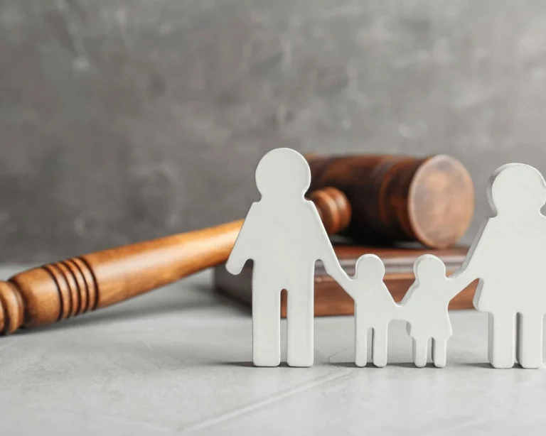 Retaining A Family Lawyer